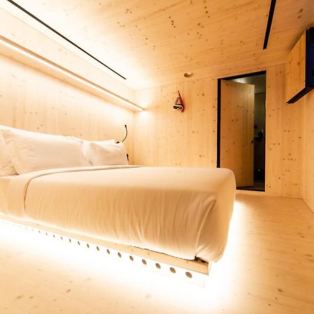 Zero Box Lodge Porto Phòng bức ảnh