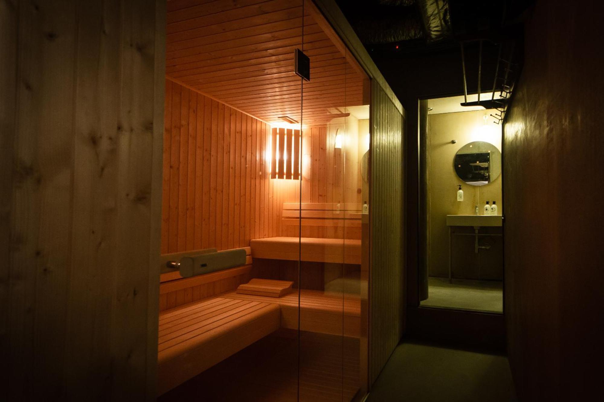 Zero Box Lodge Porto Ngoại thất bức ảnh